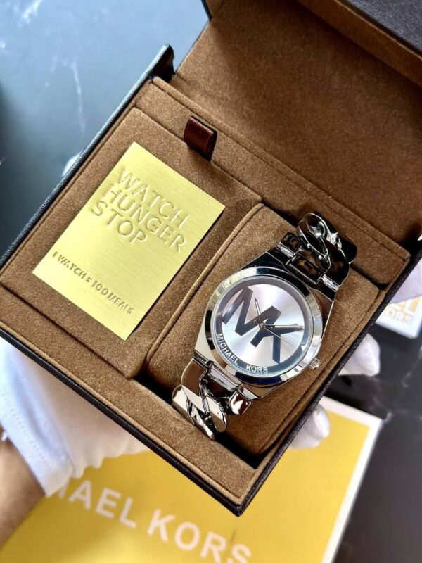 *Perfectly made for outgoing and active ladies, this Michael Kors modern and stylish watch would be a great accessory for you.* ✅ - Image 4